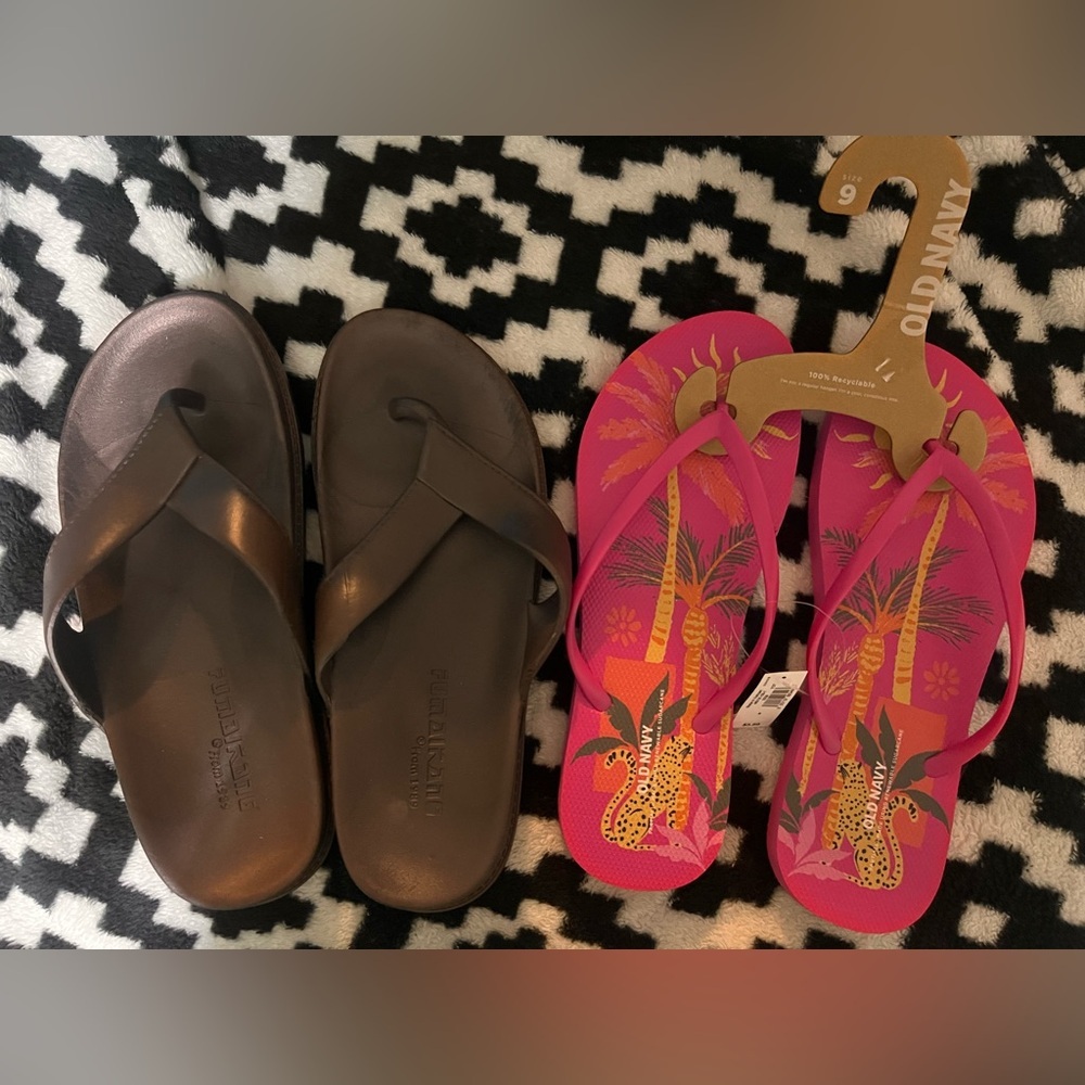 Brown Women's Sandals - Picture 1 of 3